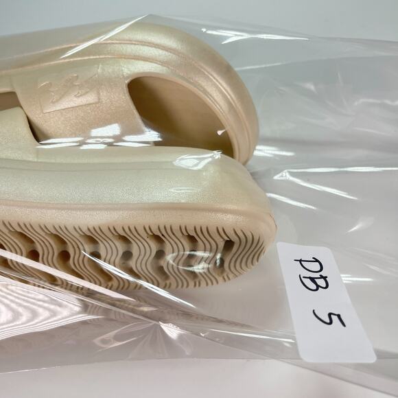 Billabong Cloud Slides Cream Platform Sandals Slip On Comfort Women’s Size 6B - Picture 10 of 10